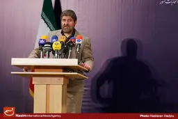 باید ترامپ را با مشکلاتش تنها بگذاریم و در نقض برجام پیش‌قدم نباشیم