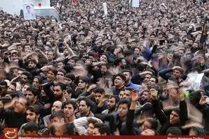 اجتماع بزرگ عزاداران فاطمی در میدان امام خمینی(ره)