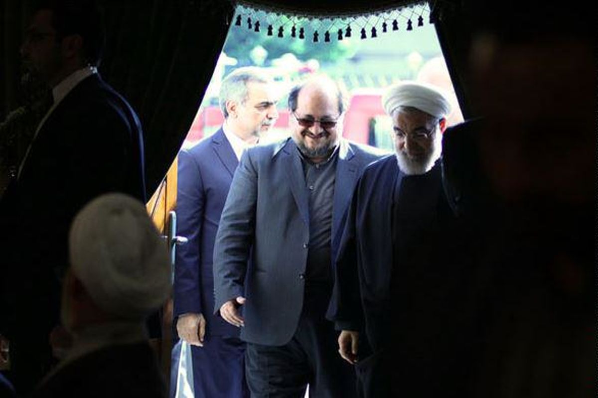 روحانی بازار ارز و کالاهای اساسی را برای انتخابات به "شریعتمداری" سپرد!