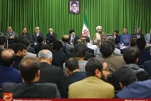 دیدار جمعی از شاعران مذهبی‌سرا با رهبر انقلاب