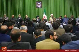 دیدار جمعی از شاعران مذهبی‌سرا با رهبر انقلاب