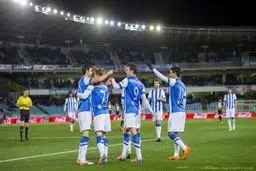 سوسیه‌داد روی نوار پیروزی