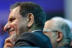 سوالات فرمایشی مجری تلویزیون از معاون اول روحانی/ لطف رسانه ملی به دولتمردان تدبیر ادامه دارد!