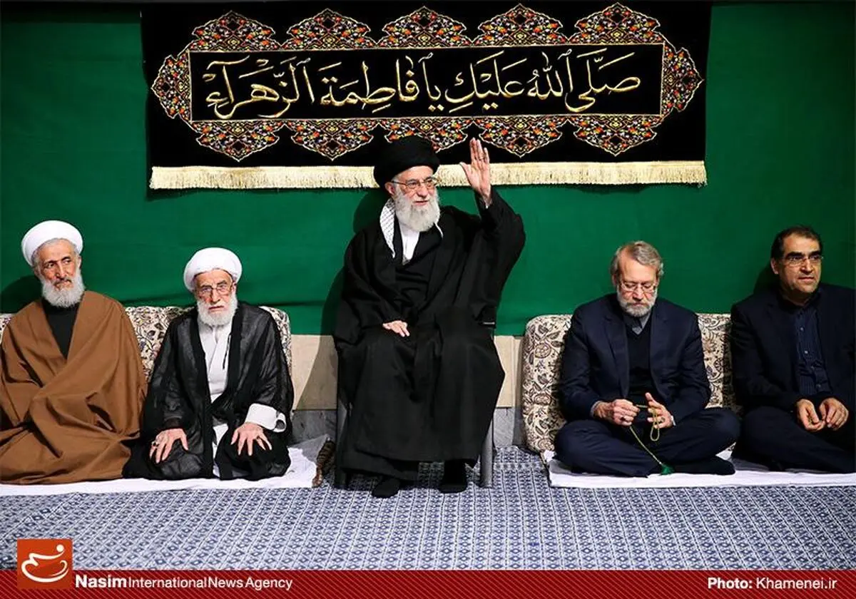 اولین شب عزاداری فاطمیه ۱۴۳۸ در حسینیه امام خمینی(ره)