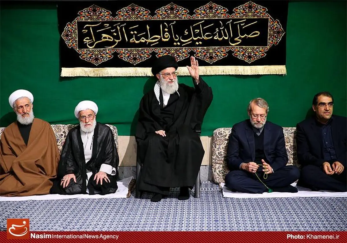 اولین شب عزاداری فاطمیه ۱۴۳۸ در حسینیه امام خمینی(ره)