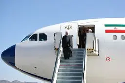 روحانی وارد اسلام آباد شد/ استقبال پاکستانی‌ها با شلیک ۲۱ گلوله توپ