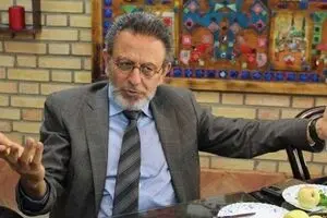 دولت یازدهم اگر می‌دانست نمی‌تواند دلار را تک نرخی کند، چرا قول داد؟!/ دولت حق ندارد برای مدیریت بازار ارز کسی را تهدید کند