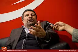 الیاس حضرتی به برنامه دستخط می‌رود