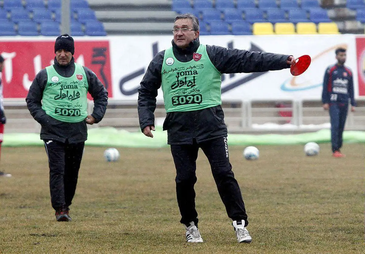 برانکو: درباره آینده رضائیان فعلا چیزی نمی‌توانم بگویم/ کسر امتیاز از تراکتورسازی به من ربطی ندارد