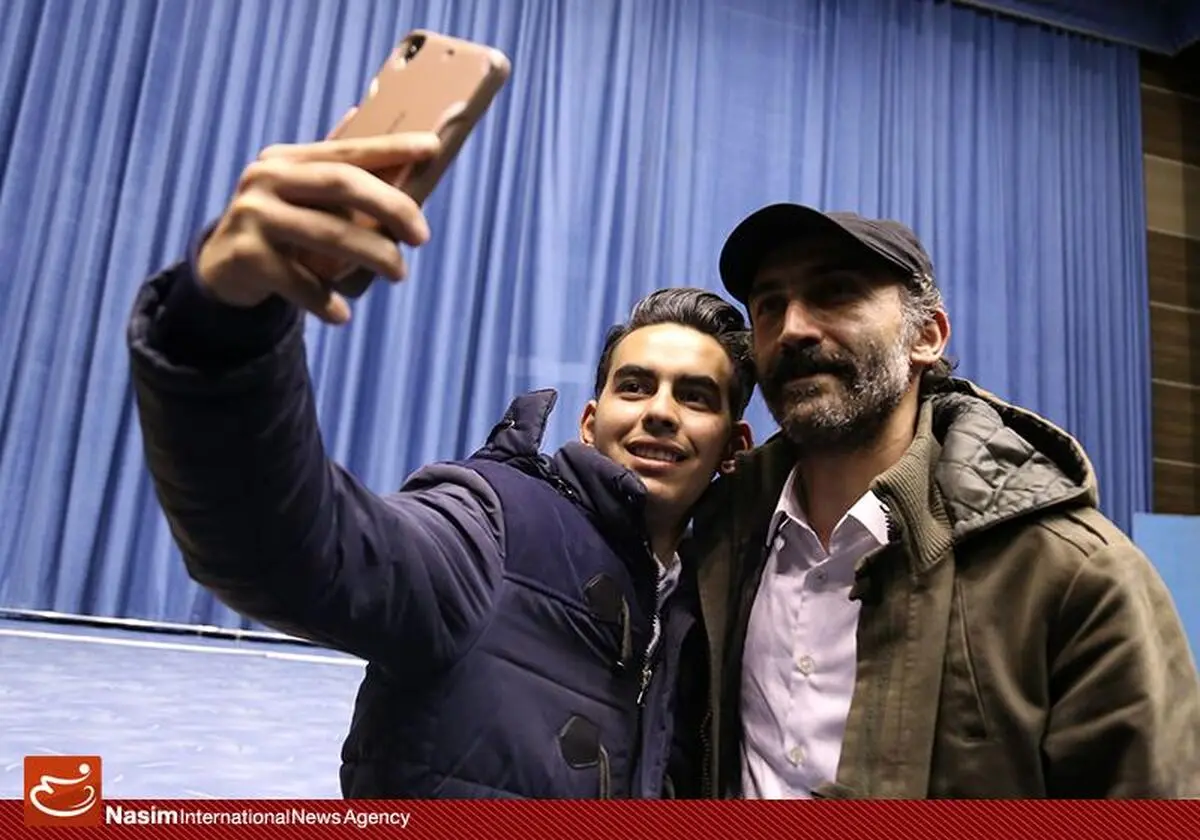 تیزر مراسم تقدیر خانواده شهدا از عوامل فیلم "ماجرای نیمروز"