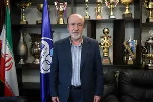 زمانی وقتی میکروفن می‌بیند نمی‌تواند خودش را کنترل کند/ بعضی از بازیکن‌ها قراردادشان آپشن‌دار است!