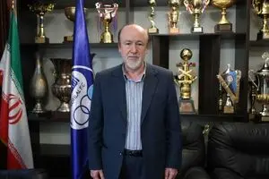 زمانی وقتی میکروفن می‌بیند نمی‌تواند خودش را کنترل کند/ بعضی از بازیکن‌ها قراردادشان آپشن‌دار است!