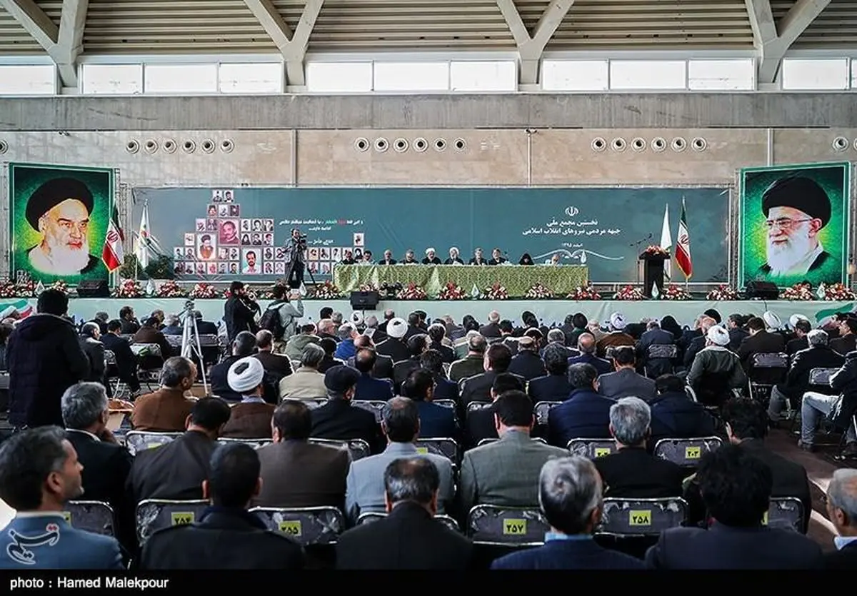 مصوبه حقوق ۲۴میلیونی مدیران دولتی ریشخند عدالت است