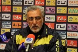 فرکی: نمی‌توانم جلوی فحاشی‌های هواداران را در یک ورزشگاه بگیرم/ داور می‌توانست بهتر از این‌ها بازی را مدیریت کند