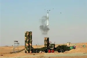 سامانه پدافندی S۳۰۰ با موفقیت آزمایش شد + عکس