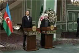 بهره‌برداری آزمایشی از خط آهن آستارا – آستارا با ورود قطار آذربایجان به ایستگاه آستارا در ایران