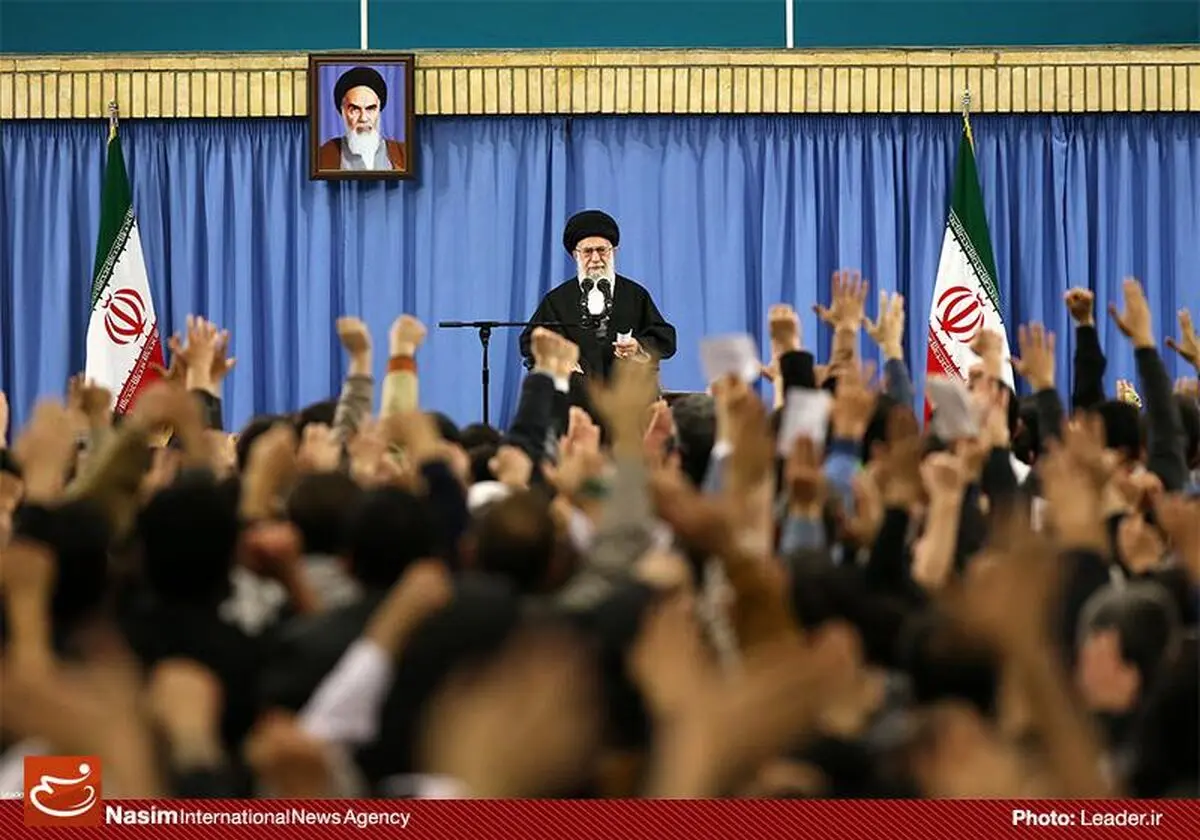 مسئولان، دست‌اندرکاران و خادمان راهیان نور با رهبر انقلاب دیدار می‌کنند