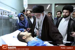 از نگاه به کربلا تا شطحیات طوفانی شاعر انقلاب