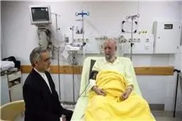 عیادت حسین فریدون از آیت‌الله نورمفیدی