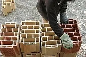 ۲۸۰ کارخانه سفال‌سازی تعطیل شد!/ ۶۰ هزار کارگر کارخانه‌های فخاری در ۳ سال اخیر بیکار شدند