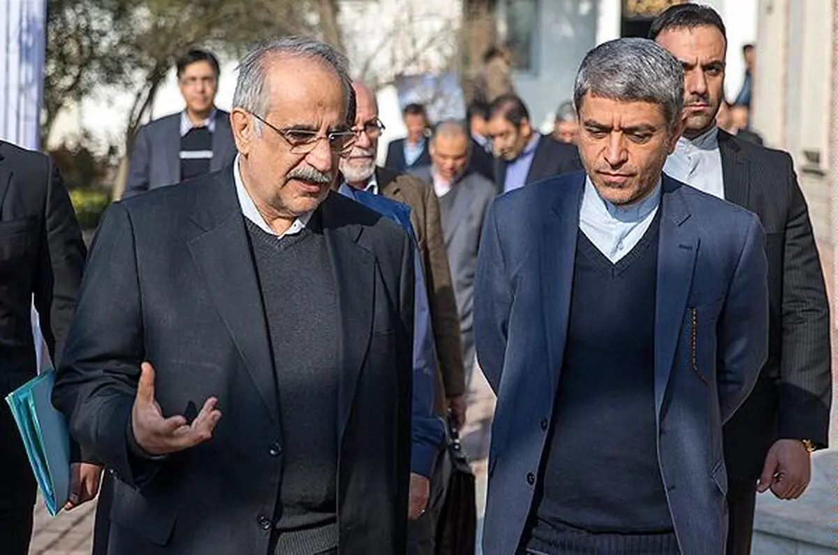 احتمال اخراج رئیس کل گمرک و معاونین وزرای کشاورزی و صنعت از اتاق بازرگانی!/ کرباسیان بی‌انضباط‌ترین عضو اتاق