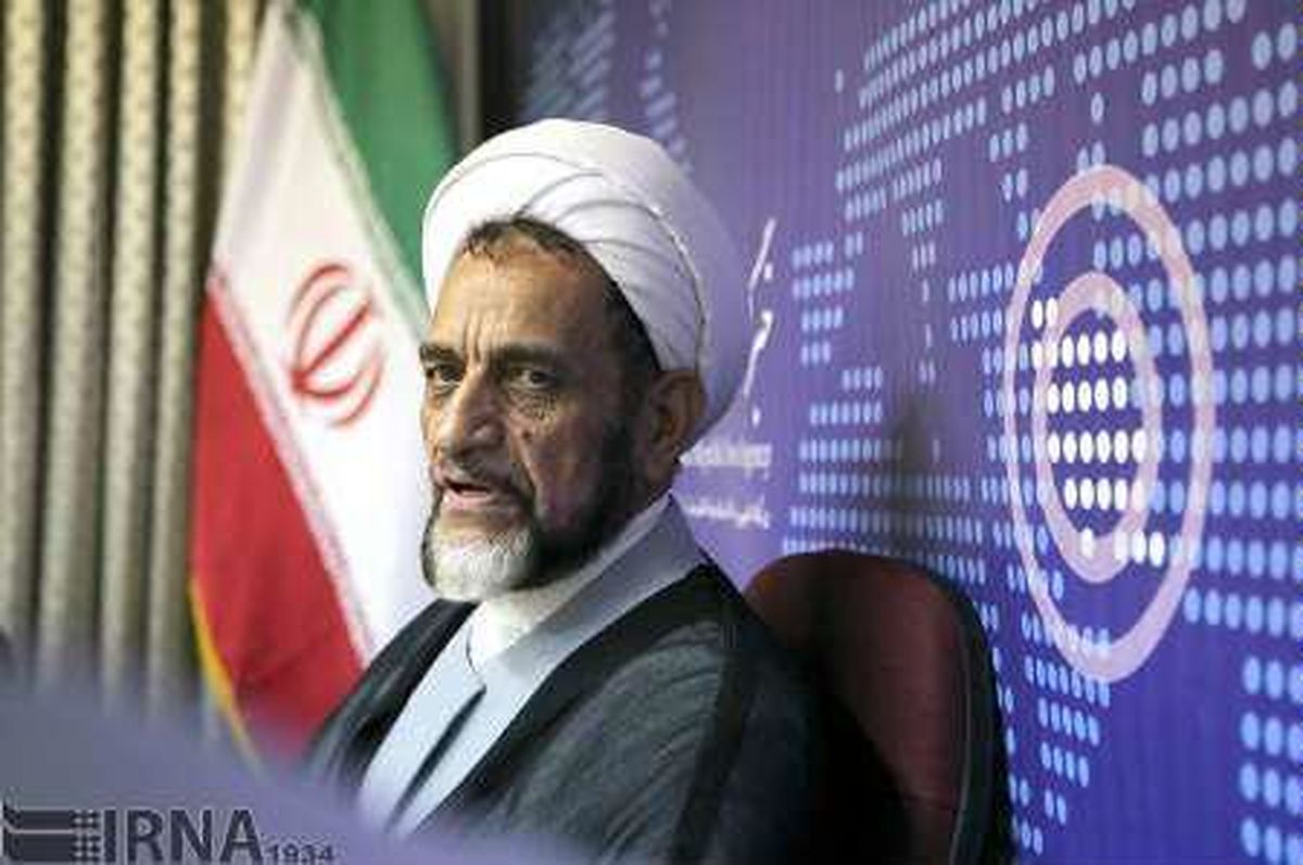 اشرفی اصفهانی کاندیداتوری خود را برای ریاست جمهوری اعلام کرد