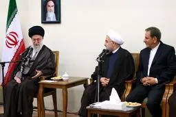 وقتی می‌شنوم که می‌گویند دولت در مقابل فلان مطلب رهبری ایستادگی کرده؛ غصه‌دار می‌شوم/ بهترین رابطه بین رهبری و رئیس‌جمهور وجود دارد