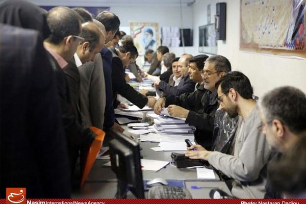 ثبت‌نام داماد احمدی‌نژاد و پدر پسر جنجالی/ نامزدی که می‌خواهد هم مستقل باشد هم غیرمستقل