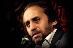 مدیحه‌سرایی حاج احمد واعظی پیش از بیانات رهبر انقلاب در حرم مطهر رضوی