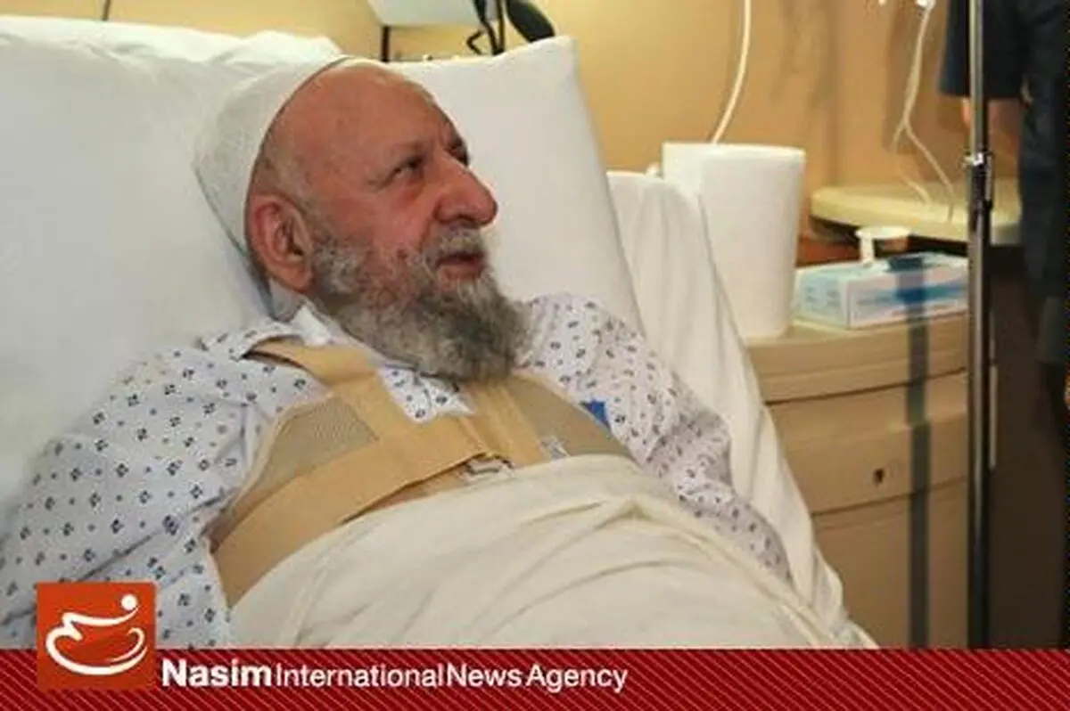 جهانگیری از آیت‌الله نورمفیدی عیادت کرد