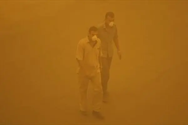 گرد و خاک، مدارس و دانشگاه‌های آبادان و خرمشهر را تعطیل کرد