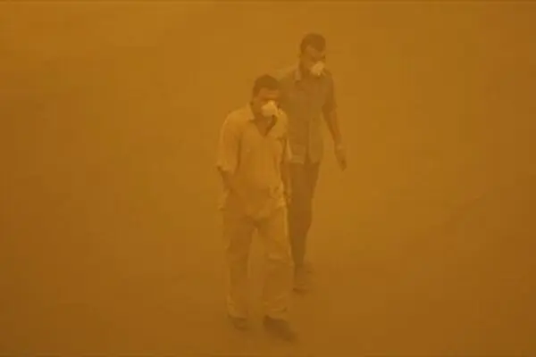 گرد و خاک، مدارس و دانشگاه‌های آبادان و خرمشهر را تعطیل کرد