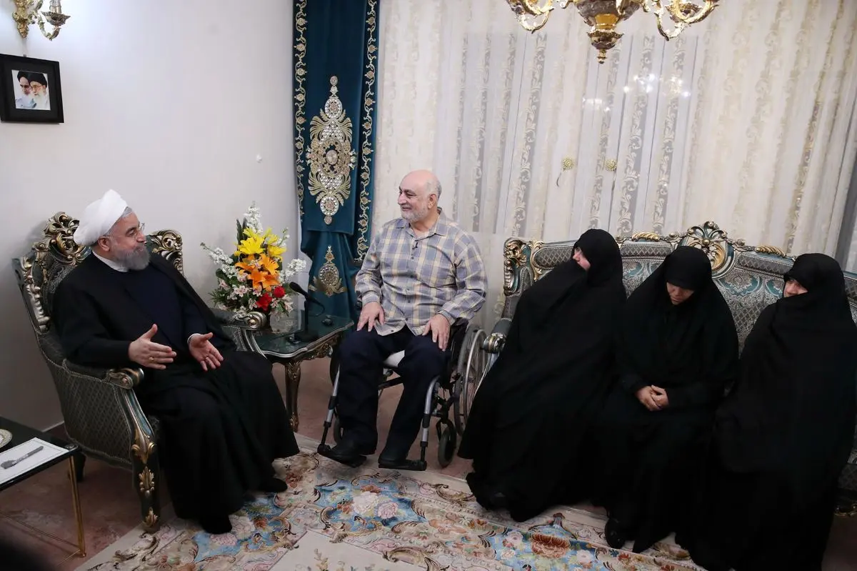 جمهوری اسلامی با رهبری امام (ره)، فداکاری شهدا، جانبازان و مردم بر همه سختی‌ها پیروز شد