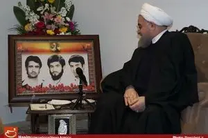 عیادت رئیس‌جمهور از خانواده شهدا و ایثارگران