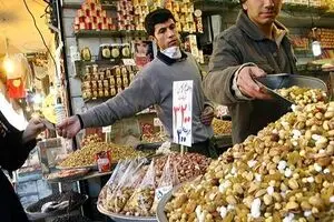 فیلم:: خرید آجیل مردم برای نوروز ۹۶ نصف شد