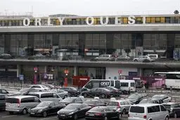 تیراندازی در فرودگاه اورلی پاریس/ بخش‌هایی از فرودگاه تخلیه شد + فیلم