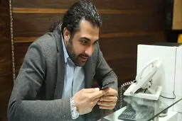 همین الان به مادرت زنگ بزن!