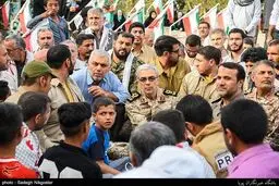 سرلشکر باقری از مشهد شهید چمران در دهلاویه بازدید کرد