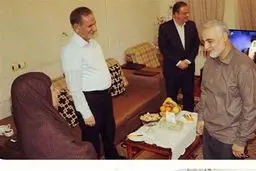 دیدار عیدانه سرلشکر سلیمانی با والده جهانگیری + عکس