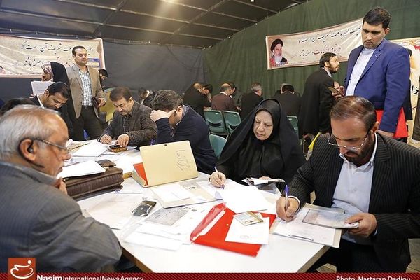 زمان ثبت‌نام در انتخابات شورای شهر تهران تا ساعت ١٨ تمدید شد