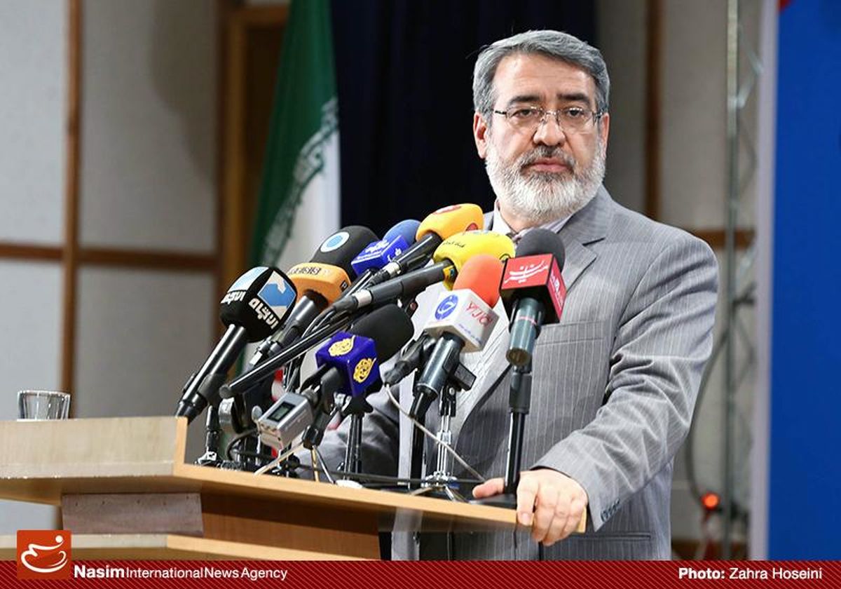 بازدید وزیر کشور از ستاد انتخابات در آخرین روز ثبت نام داوطلبان شورای شهر تهران