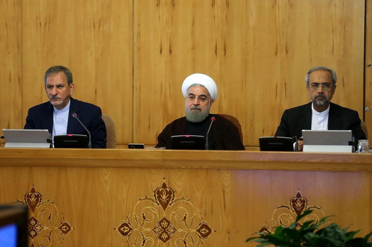 دستورات انتخاباتی روحانی به وزیر کشور/ راهکارهای تولید و اشتغال بررسی شد