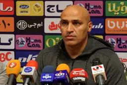 منصوریان: محرومیت رحمتی برخلاف تبصره‌های فدراسیون فوتبال است/ روزهای خوبی پیش روی استقلال است