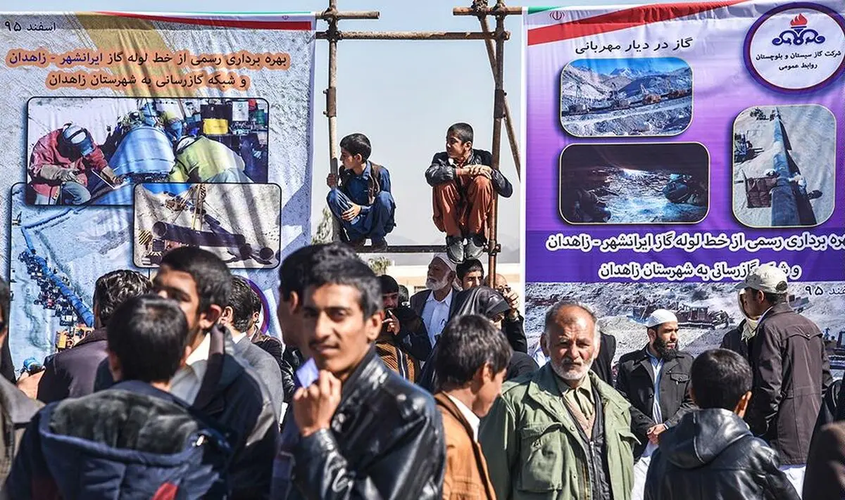 گاز به زاهدان نرسید؛ سفر نمایشی روحانی برای افتتاح تنها یک شعله!/ مردم زاهدان تا ۵ سال دیگر هم رنگ گاز را نمی‌بینند!