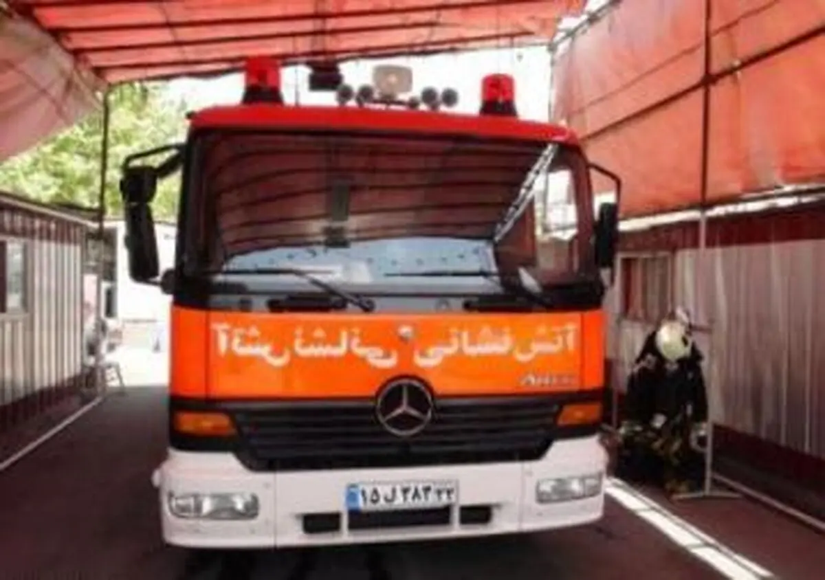 حریق گسترده در کارگاه خیاطی/ ۵ کارگر دچار سوختگی شدند