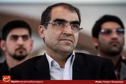 وزیر بهداشت به نمایندگی از سوی روحانی عازم مشهد شد/ دستور روحانی برای استفاده از امکانات استان های همجوار