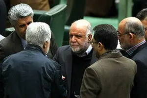 چشم‌پوشی زنگنه از سود ۱۰۰ میلیارد دلاری ماندگاری کارت سوخت!/ لجاجت زنگنه برای حذف کارت سوخت ادامه دارد