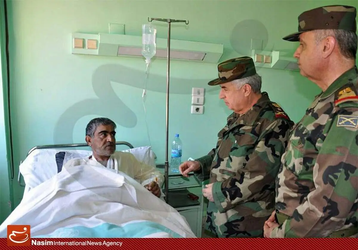 بازدید فرماندهان ارتش سوریه از فرودگاه شعیرات و مجروحان حمله موشکی آمریکا