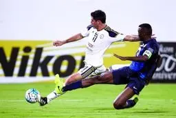 حریف عربستانی پرسپولیس با پنالتی صدرنشین شد/ کار یاران برانکو سخت شد