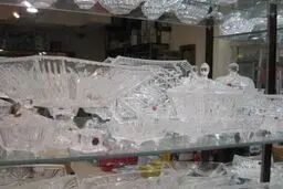 کارخانه‌های بلور و چینی ۳۰ درصد از نیروهای خود را تعدیل کردند!/ شب عید ۳۰ تا ۴۰ درصد افت فروش داشتیم